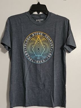 Volcom Men's Navy Blue Short-Sleeve Logo Tee with Yellow-to-Blue Gradient